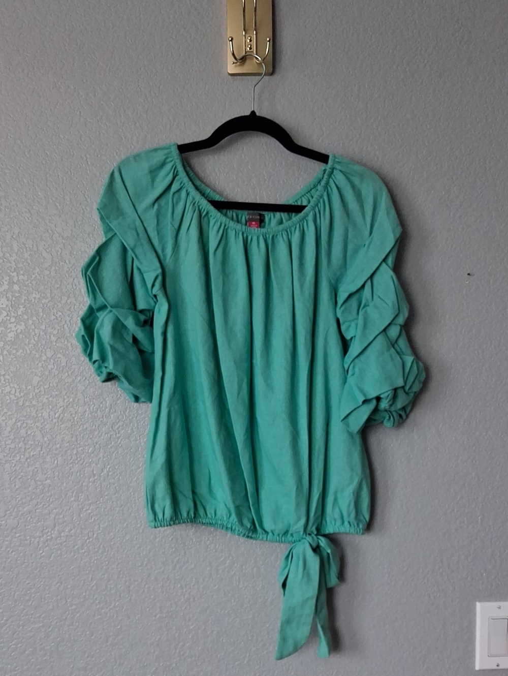 Women’s Turquoise Linen Tie-Hem Puff Sleeve Top